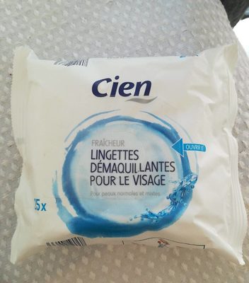 Refreshing facial wipes