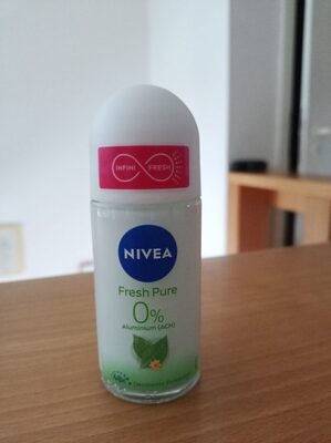 NIVEA Fresh Pure Deodorant Roller