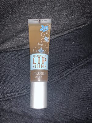 The healthy lip shine