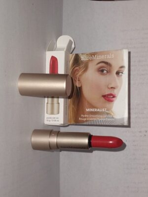 Hydra-Smoothing Lipstick