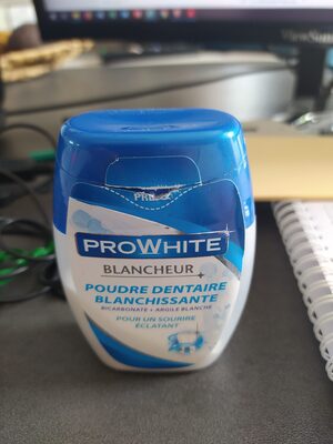 Poudre dentaire blanchissante