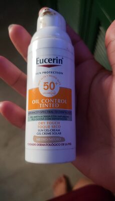 Oil control tinted