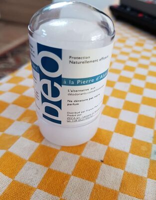 Le déodorant à la pierre d'alun
