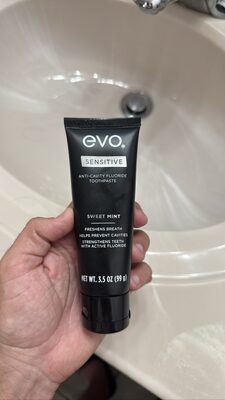 Sensitive Sweet Mint Anti-Cavity Fluoride Toothpaste