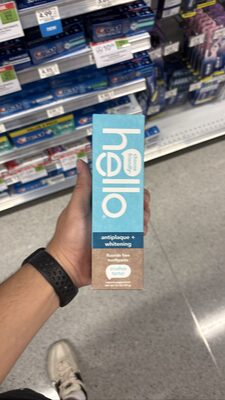 antiplaque + whitening fluoride free toothpaste