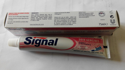 Signal tube 75ml soin gencives 3