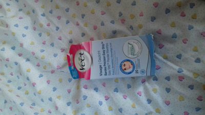 Bandes précision easy stripping : lèvres supérieure, jours, menton
