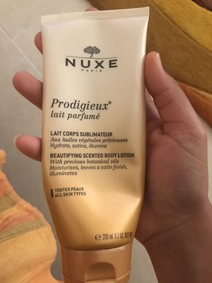 Prodigieux lait parfumé Lait corps sublimateur