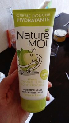 Crème douche hydratante à l'extrait d'amande douce