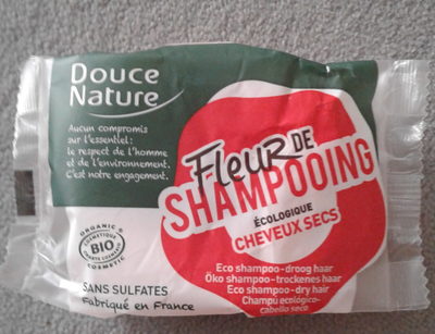 Fleur de shampooing écologique cheveux secs