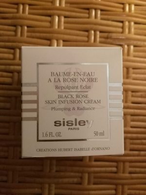 Baume-en-eau à la rose noire
