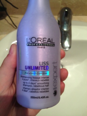 L'ORÉAL Professionnel LISS UNLIMITED