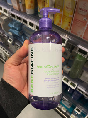 Eau nettoyante