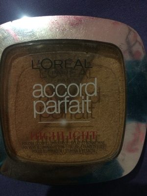 Accord parfait Highlight poudre glow illuminatrice