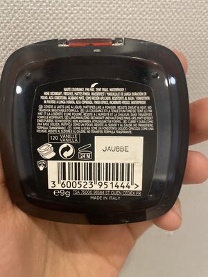L'Oréal Paris Infaillible 24H Fresh Wear 120 Vanille Foundation in a Powder
