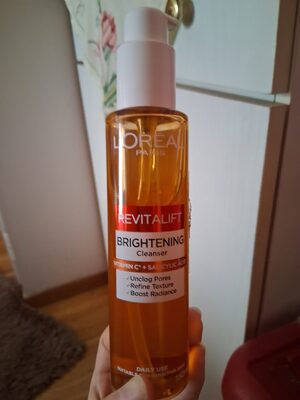 L'Oreal Revitalift Cleanser Vitamin C 150mL