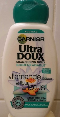 Ultra Doux Shampooing doux biodégradable à l'amande douce et fleur de lotus