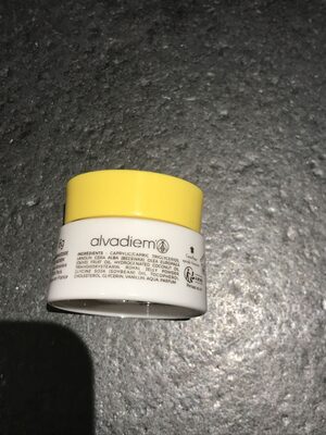 Beaume a lèvres nourrissant