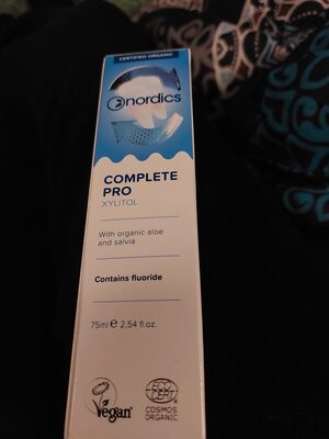 Bio Vegan Zahnpasta mit Fluorid