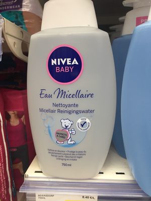 Eau micellaire nettoyante