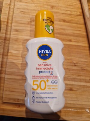 NIVEA Sun Sensitive Immediate Protect+ SPF50+ Zonnebrandspray