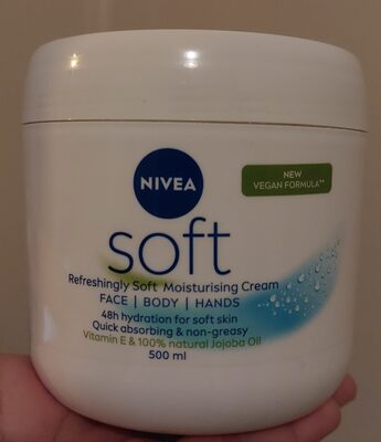 Refreshingly Soft Moisturising Cream