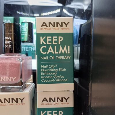 Keep calm! Nail oil therapy