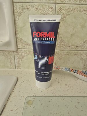 Gel express lessive main
