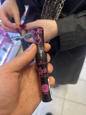 Essence Lash Princess Curl & Volume Black Mascara