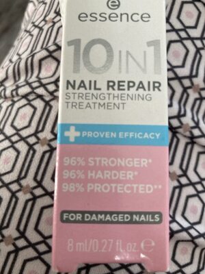 Essence 10-in-1 Nail Repair Strengthening Treatment