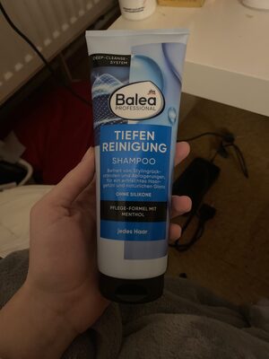 TiefenbReinigung Shampoo
