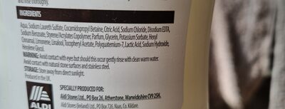 lacura mousture anyibacterial had wash