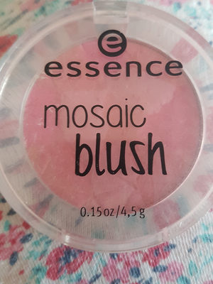essence mosaic blush