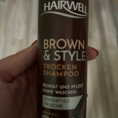 Trockenshampoo braun