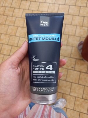 gel coiffant effet mouillé