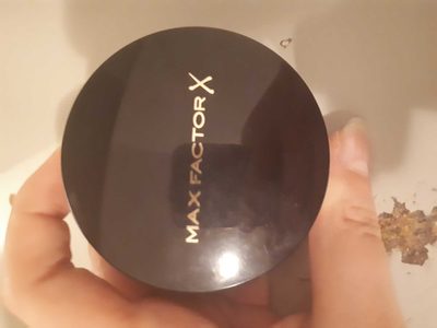 Loose powder