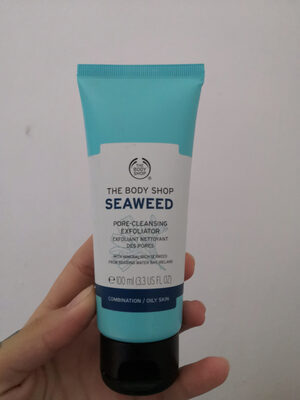 Pore-cleansing exfoliator