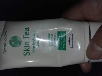 The body shop tea tree skin clearing facial wash 