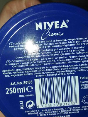 NIVEA