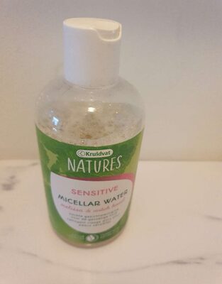 Eau micellaire