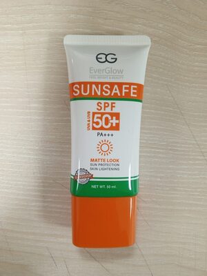EverGlow SUNSAFE SPF 50+ PA+++ Matte Look Sunscreen