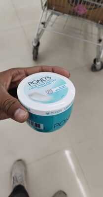 pond's light moisturizer