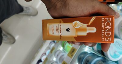 Pond's Bright beauty serum