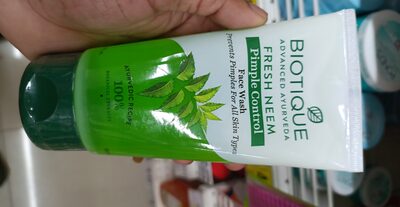 Biotique Advanced Ayurveda Fresh Neem Pimple Control Face Wash