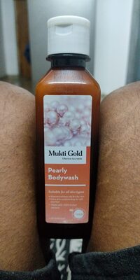 Pearly body wash