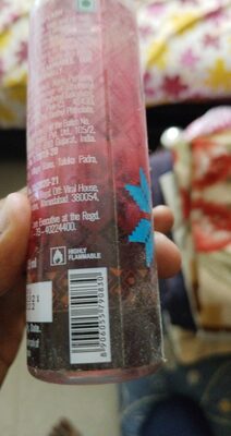 Layer'r Wottagirl! Perfume Spray