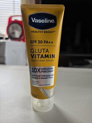 Vaseline Healthy Bright SPF 30 PA++ Gluta Vitamin Sunscreen Serum